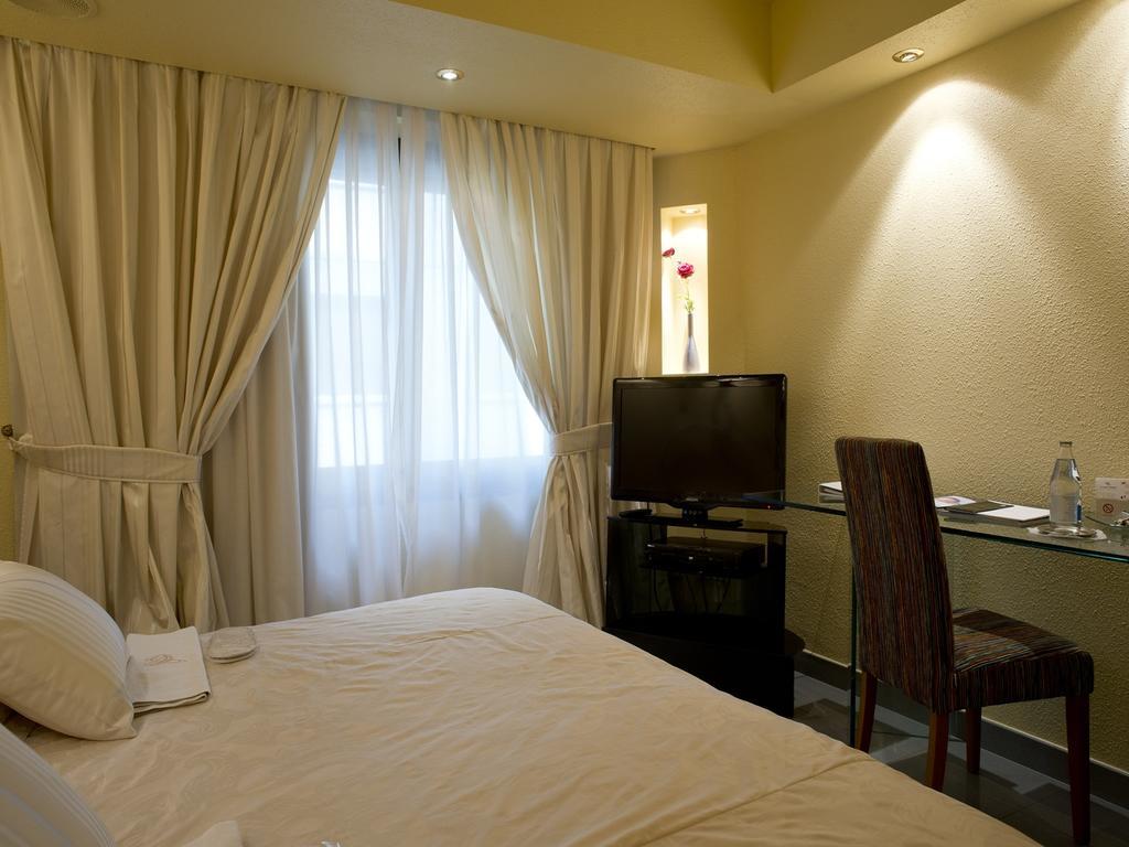 A Casa Canut Hotel Gastronomic Les Escaldes Exterior foto A room at the hotel