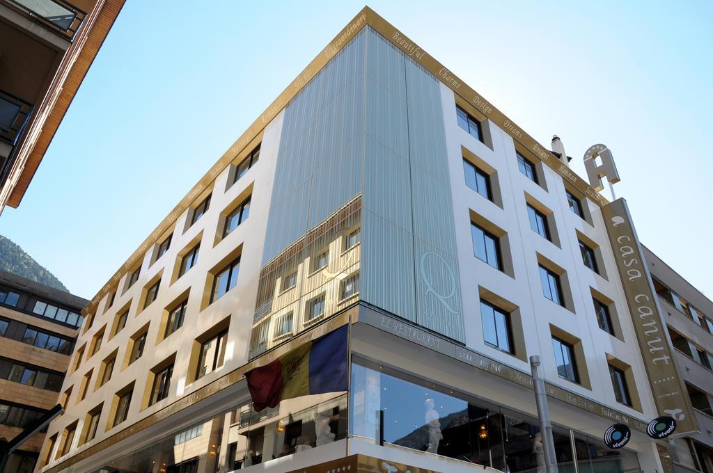 A Casa Canut Hotel Gastronomic Les Escaldes Exterior foto The new building of the University of Novi Sad